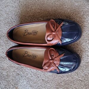 Beacon shoes size 6.5